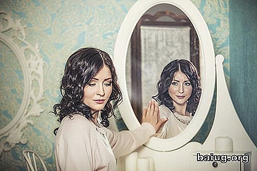 Spejl: reflektionen af ​​hver
